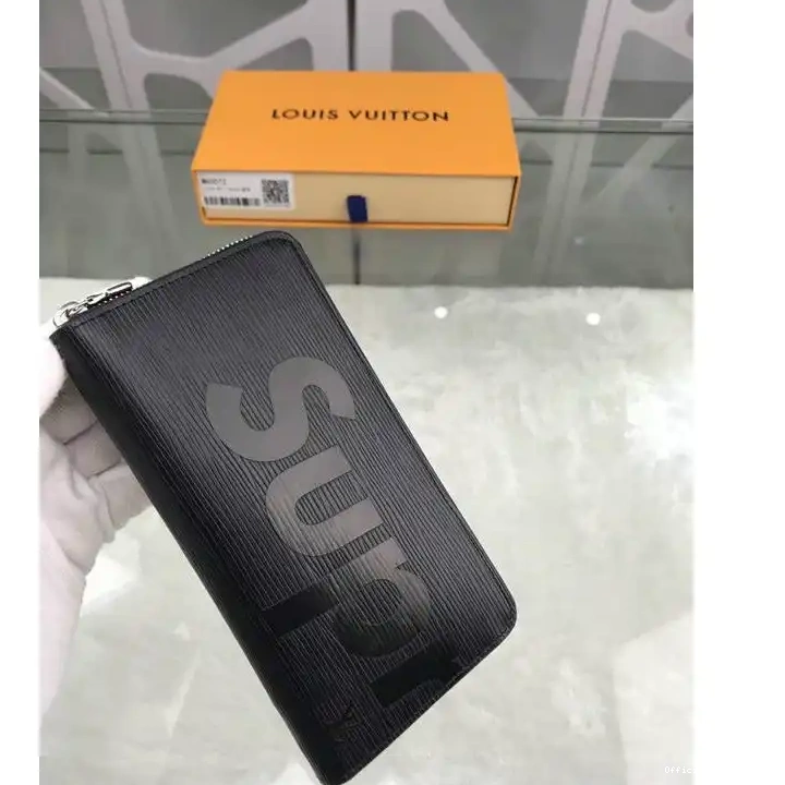 Official Brother Sam LV 19T1L0586 Bags 0817